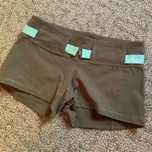 Women’s lululemon olive green booty shorts